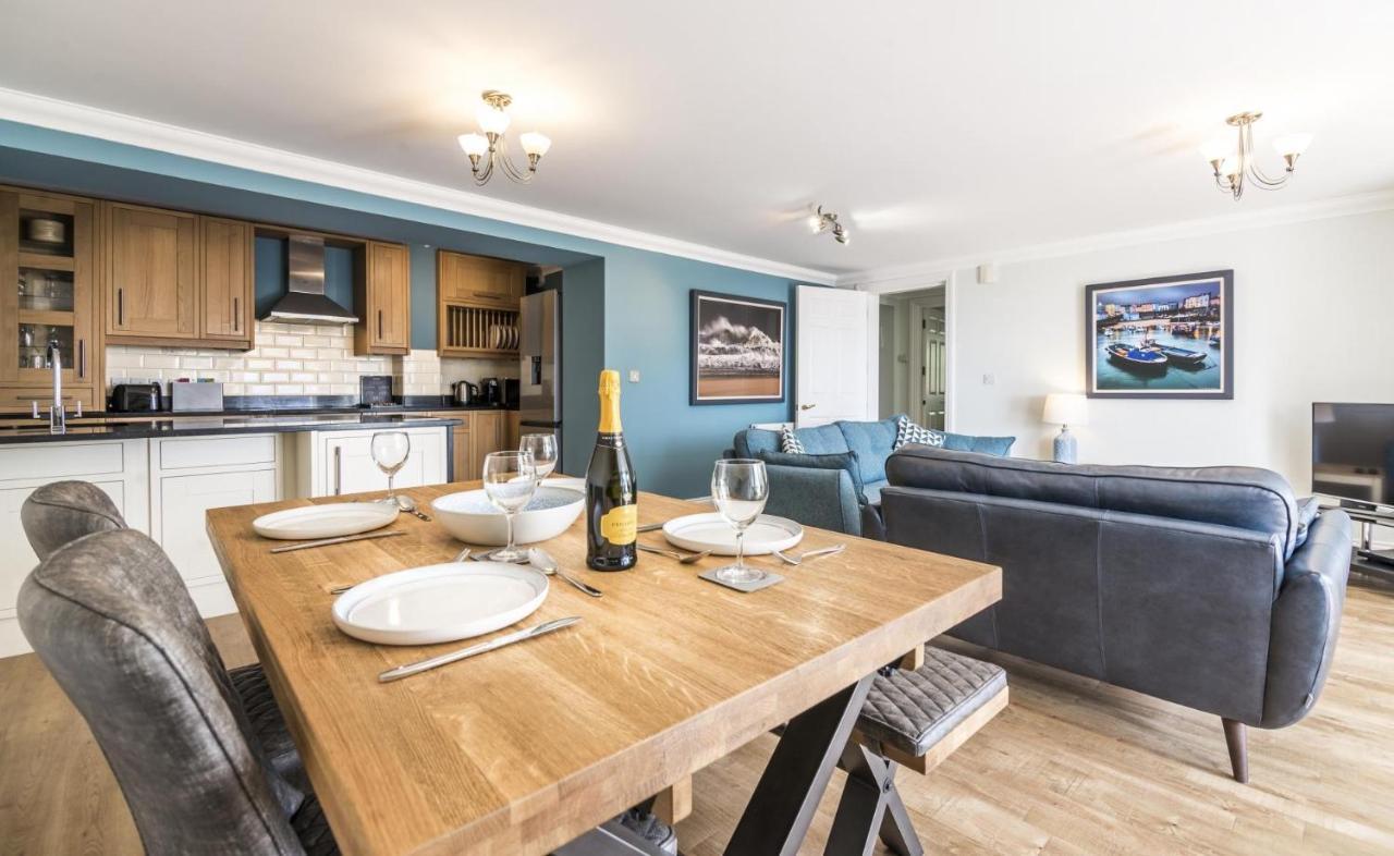 Bryn Y Mor - 2 Bedroom Apartment - Tenby Exterior foto